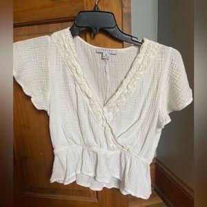 Dress up boutique white blouse